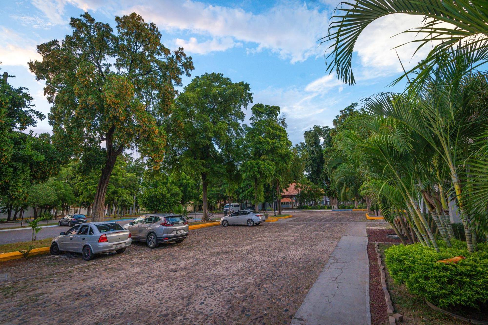 فندق Inhouse Select Hacienda Tres Rios Culiacán المظهر الخارجي الصورة