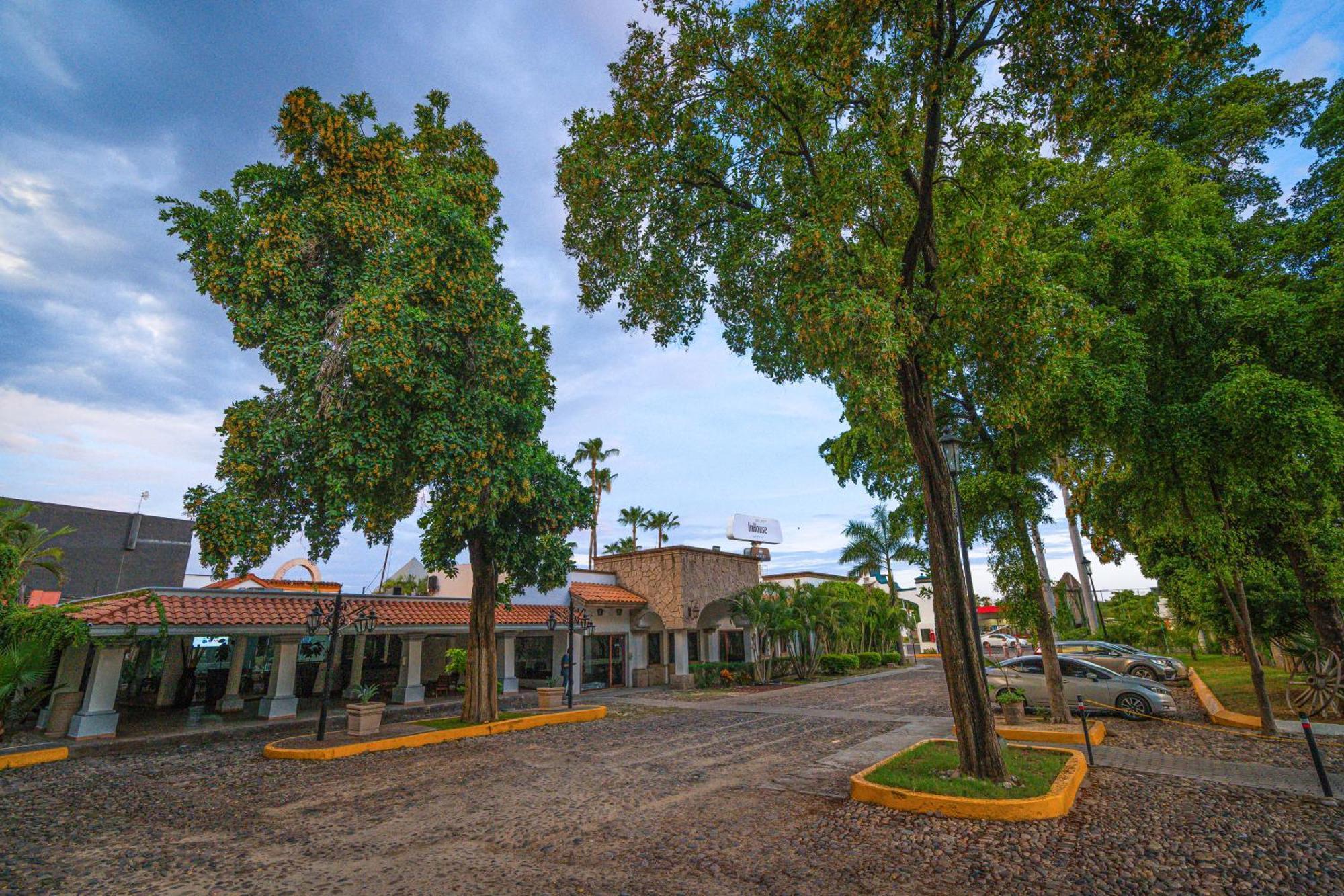 فندق Inhouse Select Hacienda Tres Rios Culiacán المظهر الخارجي الصورة