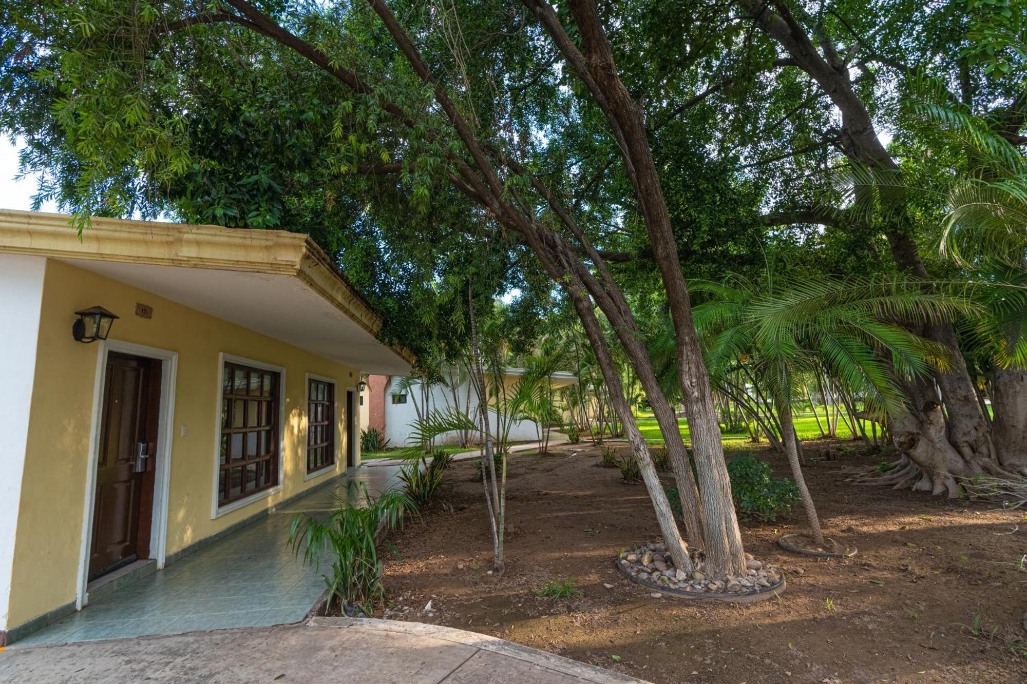 فندق Inhouse Select Hacienda Tres Rios Culiacán المظهر الخارجي الصورة